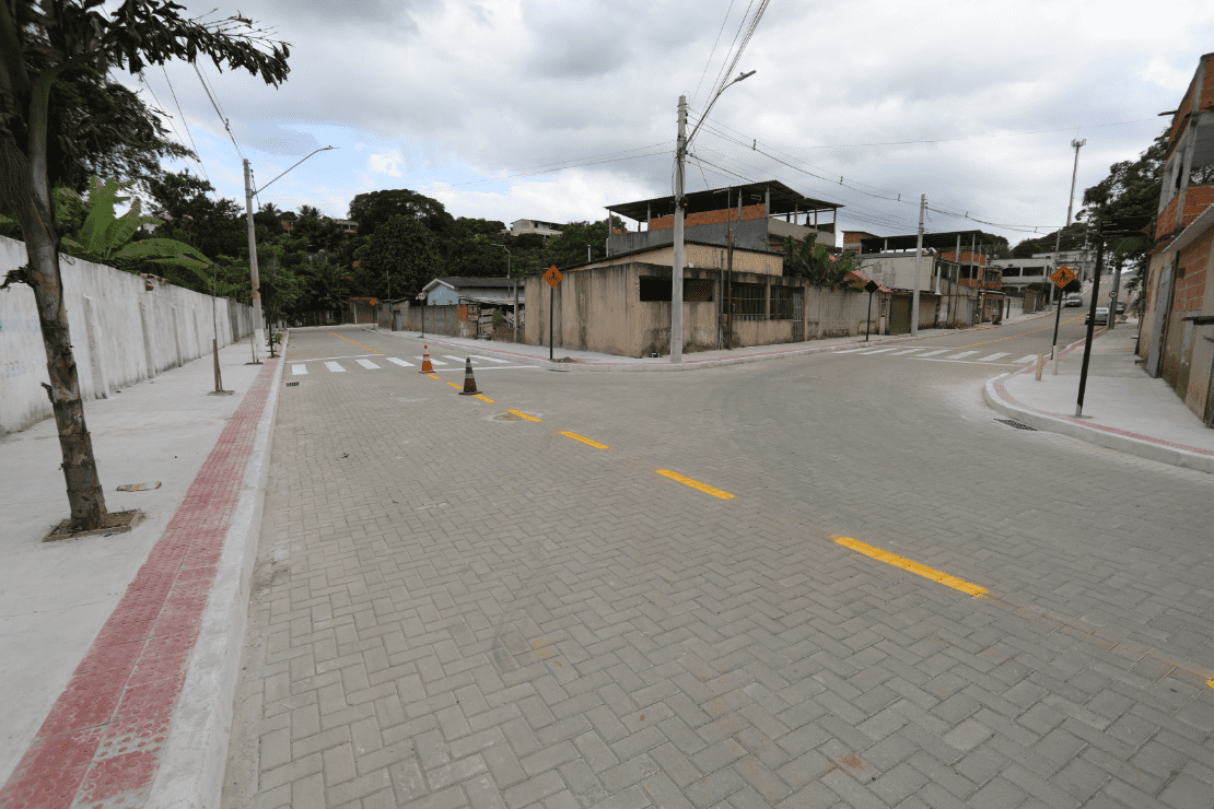 Secretaria de Obras presenteia Cariacica no seu aniversário de 133 anos com a entrega das ruas do Vale dos Reis