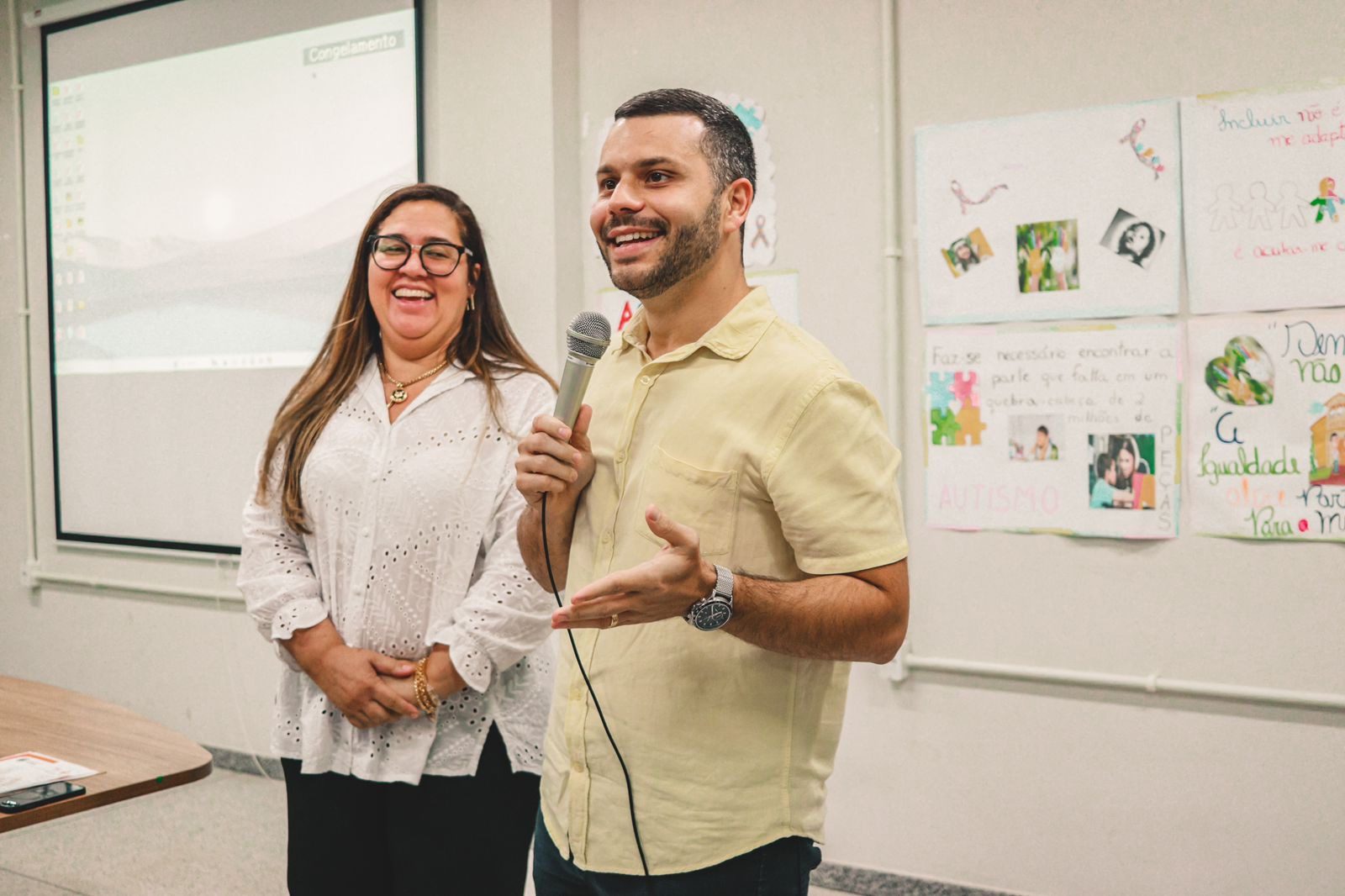 Viana firma compromisso de metas para manter a liderança em aprendizagem na Grande Vitória