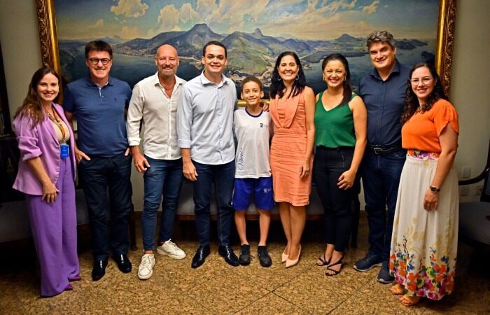 Vitória se orgulha de estudante que participará da Olimpíada Internacional de Matemática na Tailândia