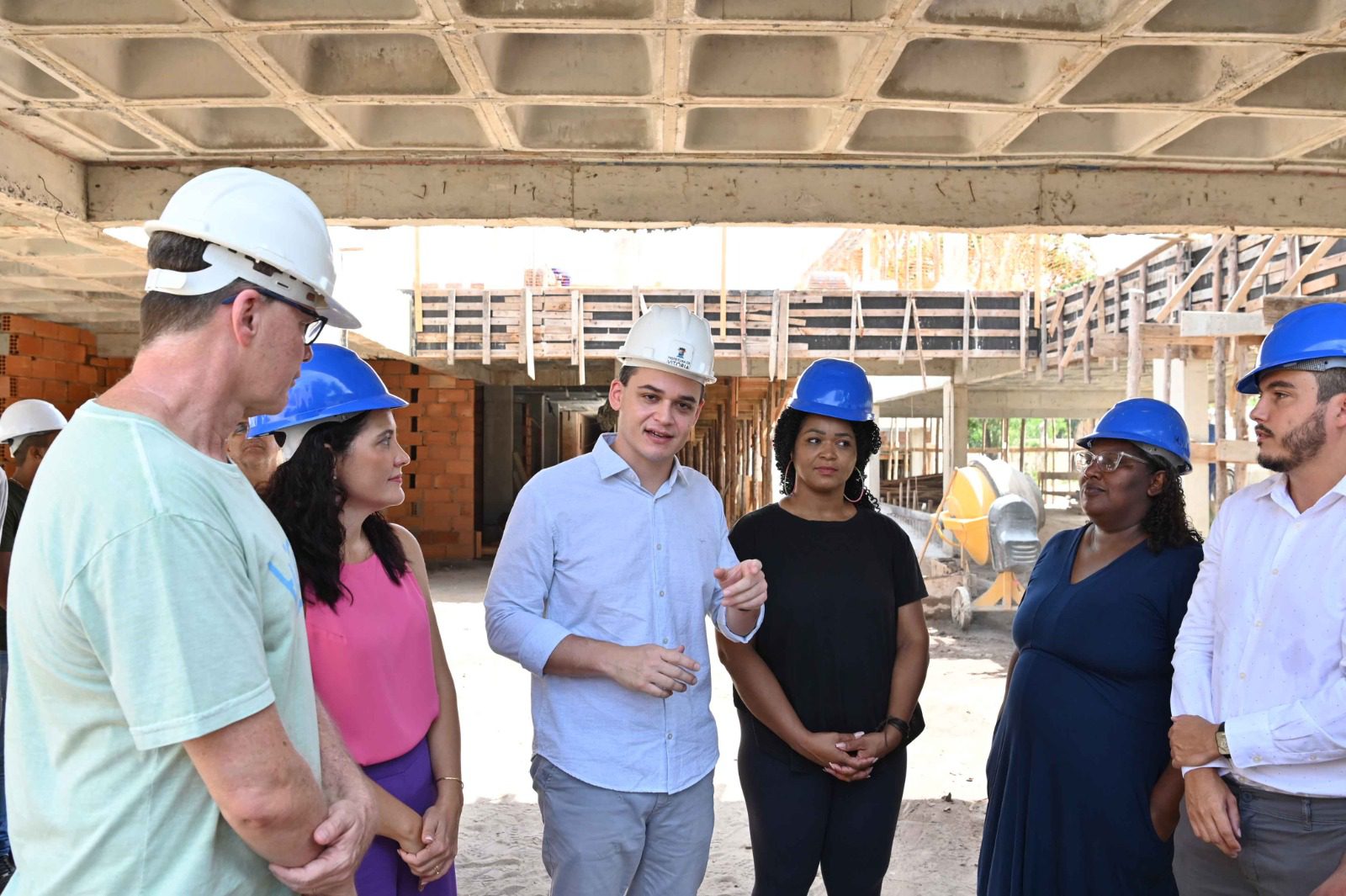Pazolini junto a Lideranças de São Pedro visitam construção da nova sede do Cmei Geisla da Cruz Militão
