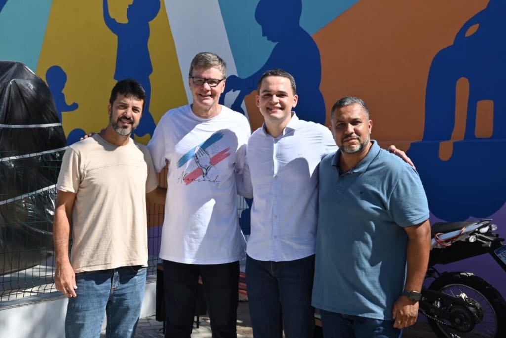 Visita de Pazolini às obras da Praça Primo Bitti destaca compromisso com a infraestrutura urbana