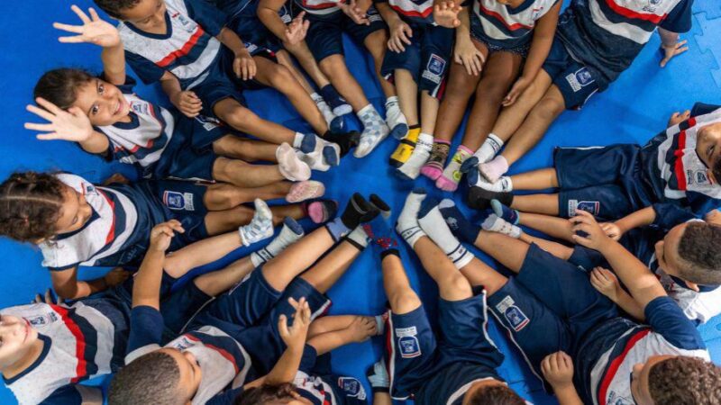 Meias coloridas e outras iniciativas são destaque na celebração do Dia Mundial da Síndrome de Down na escola