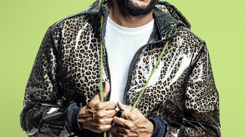 Salgadinho, autor de sucessos como “Lua Vai” e “Inaraí”, faz show gratuito em Cariacica neste sábado (04)