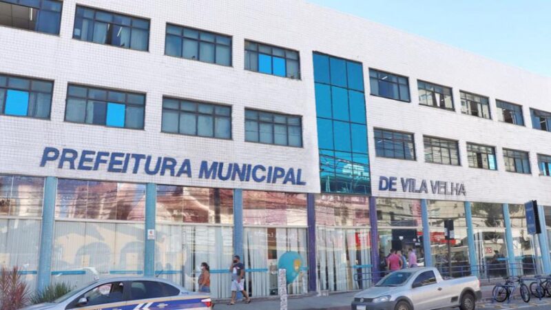 Servidores receberão reajuste de 5% nos salários e aumento de 100 reais no ticket