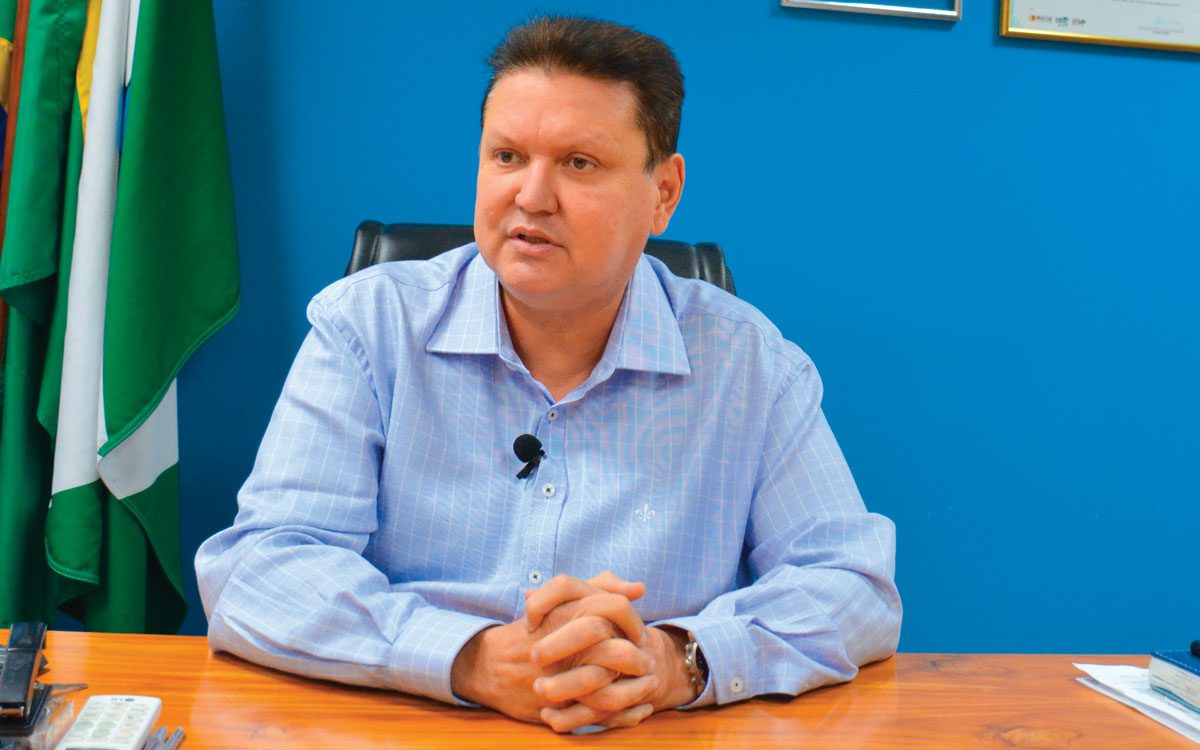 Entenda a Internação de Euclério Sampaio: Saúde do Prefeito Está Sob Controle