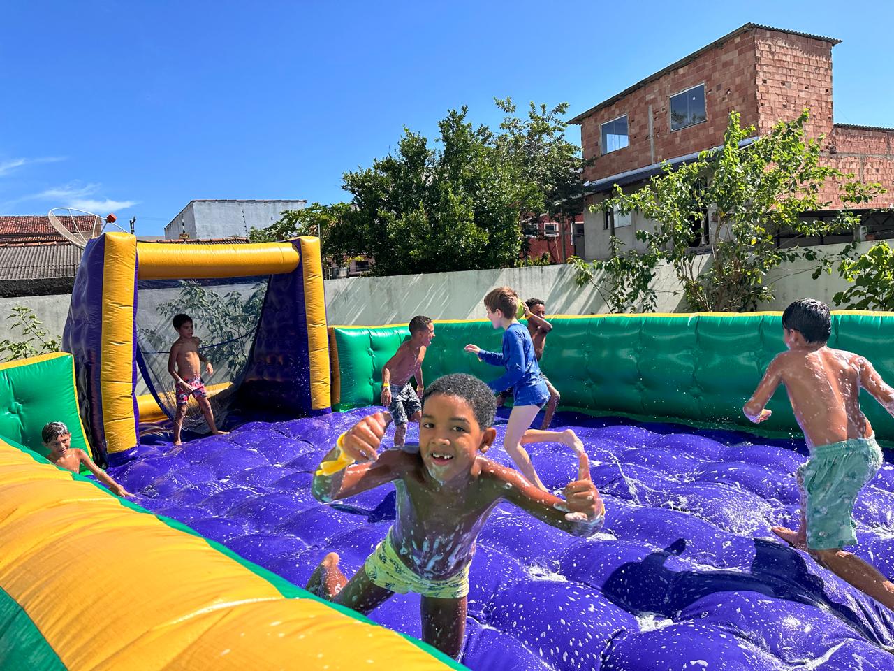 2 mil crianças se divertiram na 1ª Colônia de Férias gratuita