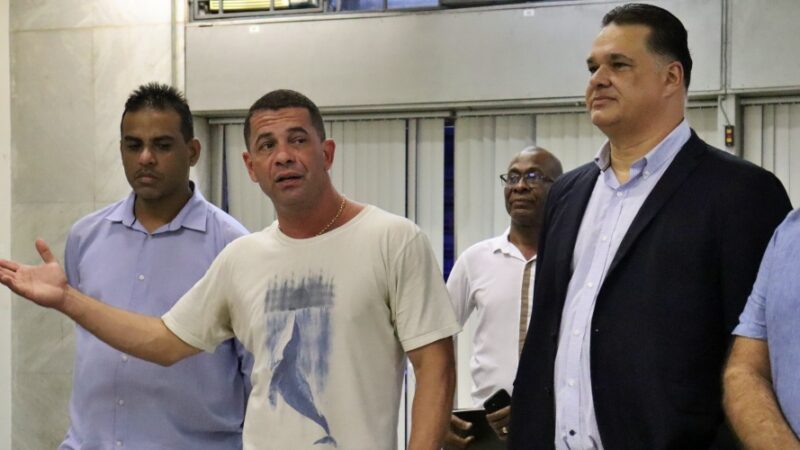 Vereadores realizam visita técnica ao edifício Castelo Branco, no centro de Vitória