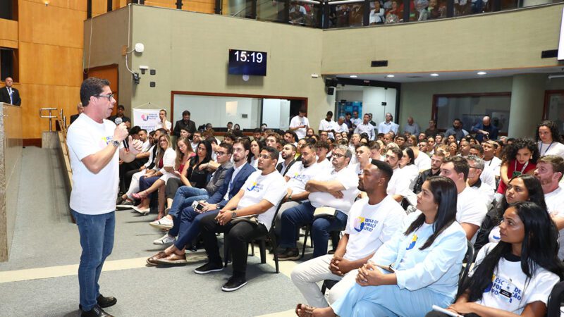 Assembleia do ES se destaca nacionalmente com ação educativa para jovens