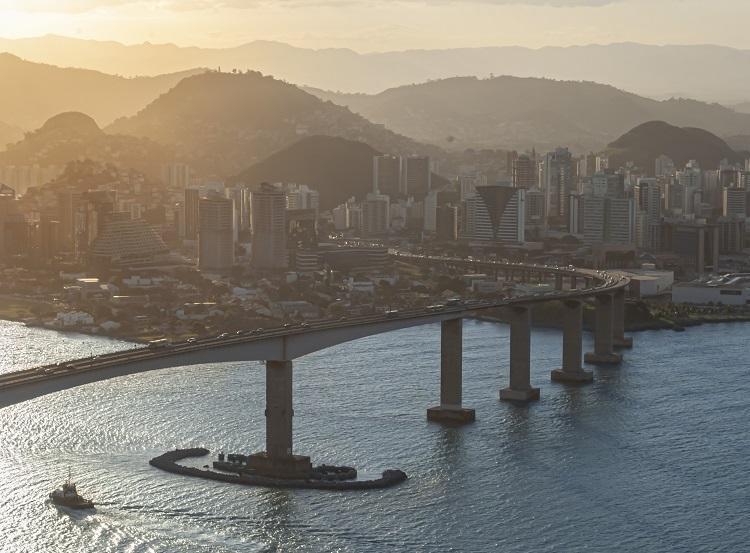 Fim do veranico traz temperaturas mais amenas e chance de chuva no ES nesta segunda (25)