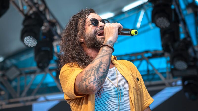 Projeto SAMBAROCKCLUBE estreia em Vitória com Diego Lyra e clima de baile retrô