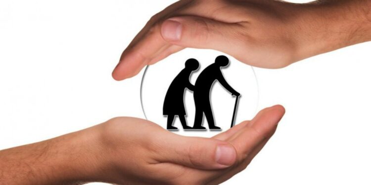 Procon Vila Velha reforça direitos dos idosos e faz alerta contra golpes