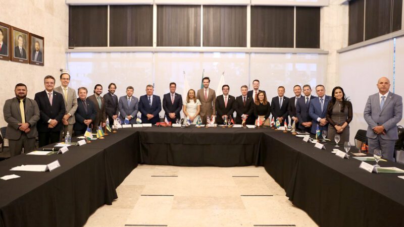 Marcelo Santos toma posse como presidente do colegiado de líderes das Assembleias Legislativas do país