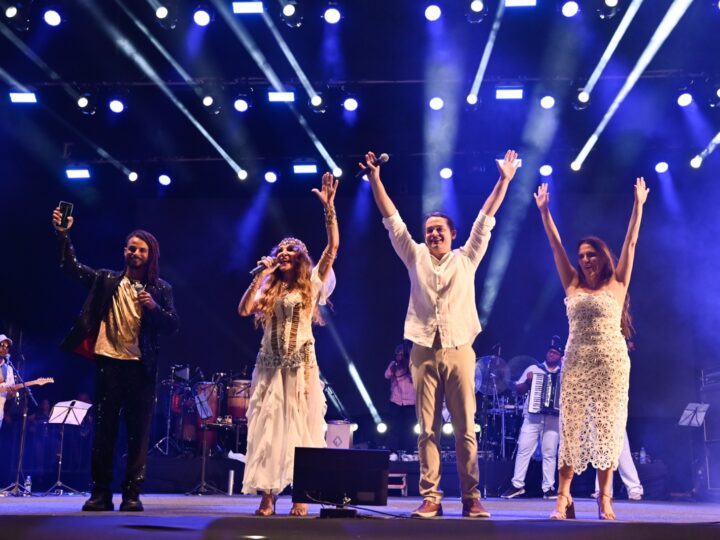 ▶️ VÍDEO: Surreal! Pazolini coloca Vitória no topo com o maior Réveillon já feito no estado