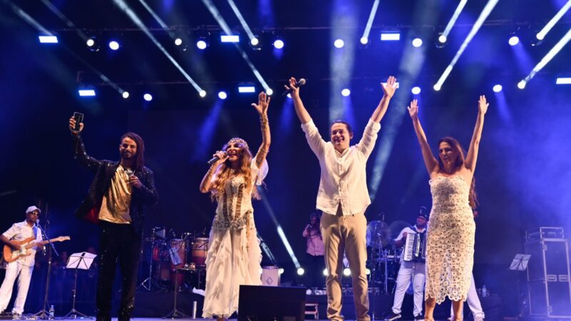 ▶️ VÍDEO: Surreal! Pazolini coloca Vitória no topo com o maior Réveillon já feito no estado