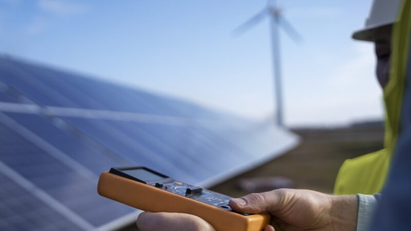 Governo do ES migra para mercado livre de energia e projeta economia milionária