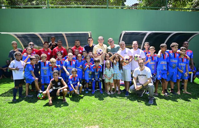 Parque Tabuazeiro ganha campo de futebol com padrão FIFA