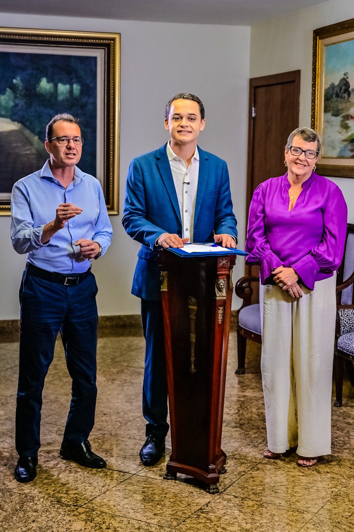 Pazolini prorroga bonificação do Provix para servidores da Saúde