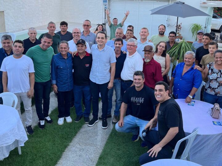 Pazolini cumpre agenda no noroeste do Espírito Santo e recebe manifestações de apoio da população