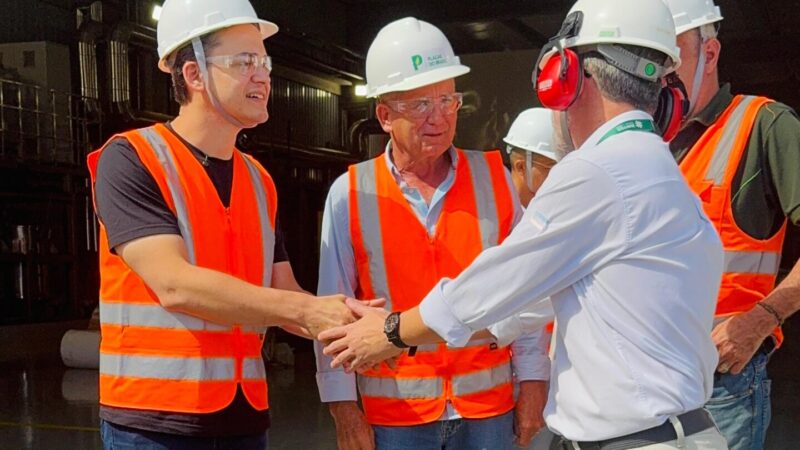 Em visita à Placas do Brasil, Pazolini destaca potencial industrial de Pinheiros e a força da geração de empregos no Norte do Espírito Santo