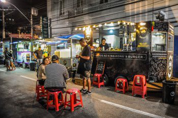 Vitória abre 61 vagas para ambulantes e food trucks no aniversário da cidade