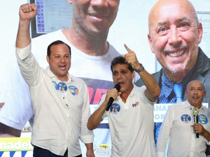 Ferraço e Casagrande prestigiam Anadelso em lançamento realizado no Comitê de Dr. Victor Linhalis