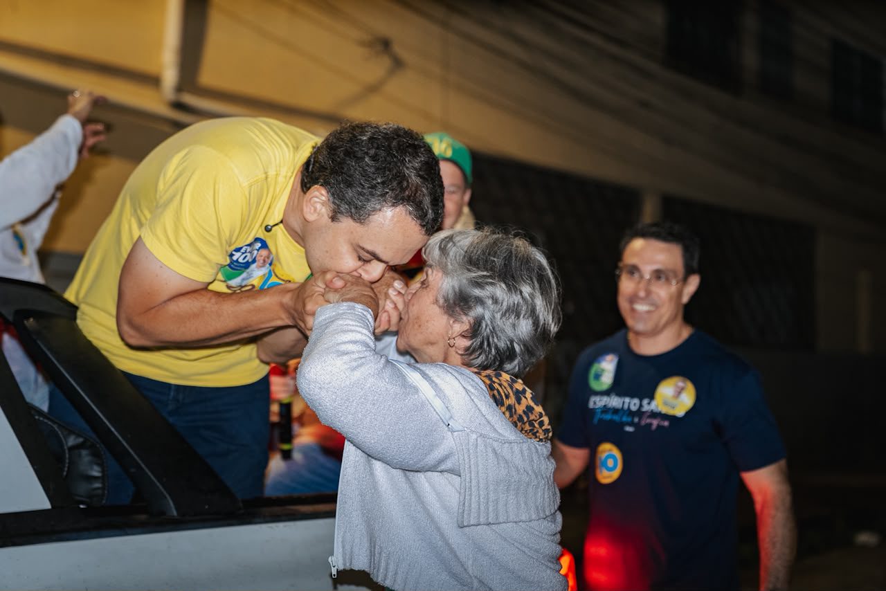 Pazolini é acolhido com entusiasmo em Cariacica e população defende modelo de gestão de Vitória para o Espírito Santo