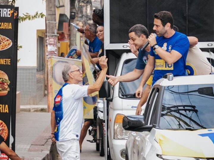 Moradores recebem Pazolini com entusiasmo durante caminhada por Cachoeiro