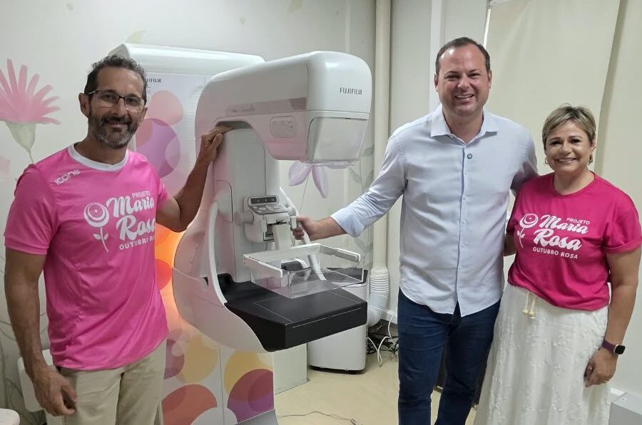 Prevenção e cuidado: combate ao câncer marca a atuação de Dr. Victor neste Outubro Rosa