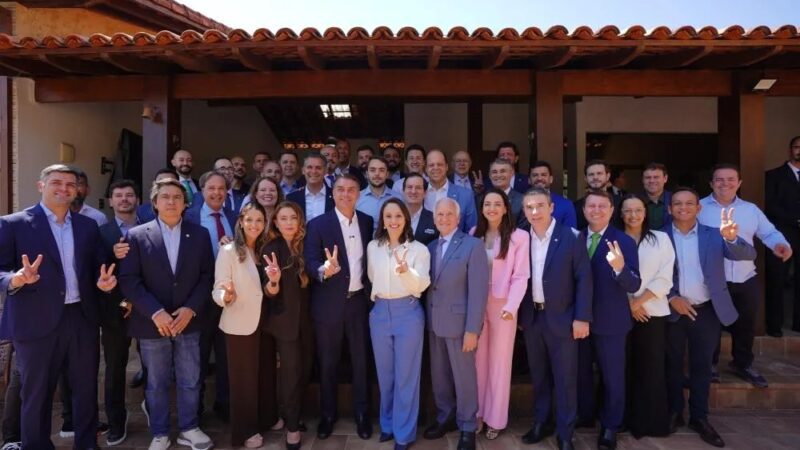 Apoio do Podemos a Flávio Bolsonaro pode fortalecer articulação política em favor do Espírito Santo
