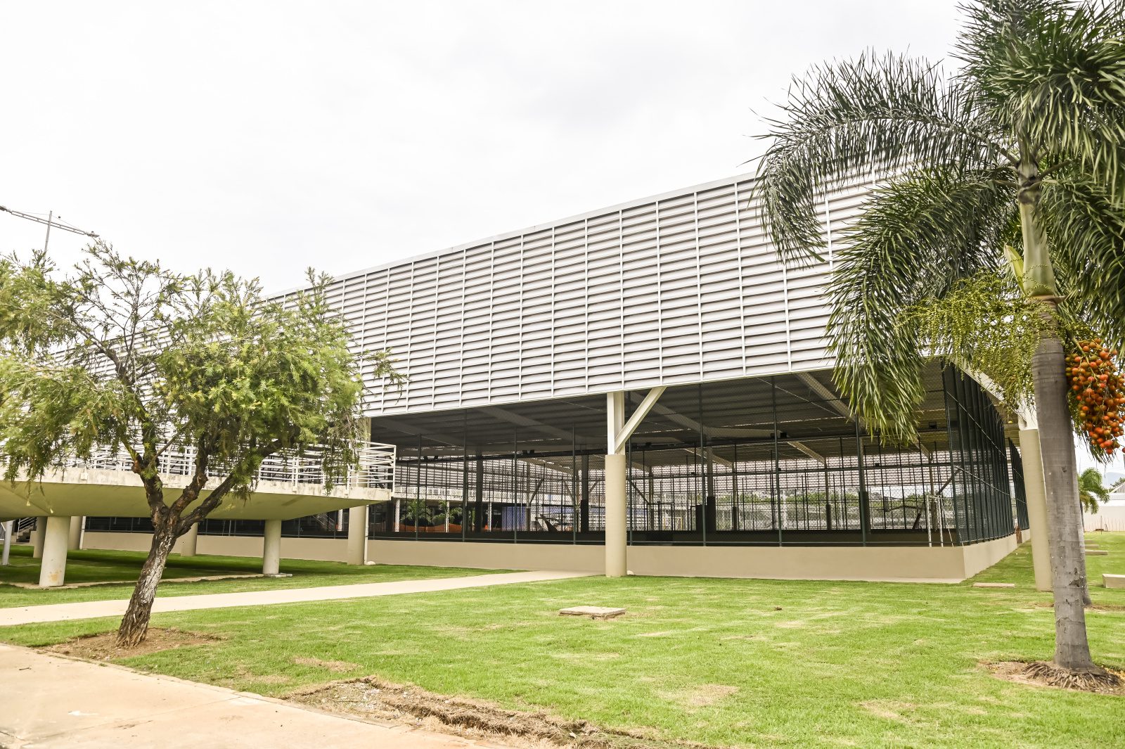 Vitória inaugura quadras cobertas do Tancredinho com programação esportiva em oito modalidades