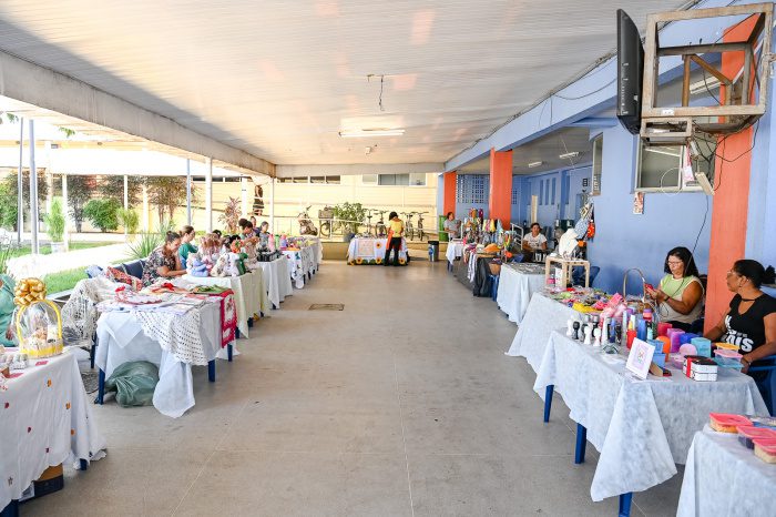 Feira reúne mulheres empreendedoras e movimenta Casa do Cidadão com produtos e oportunidades em Vitória