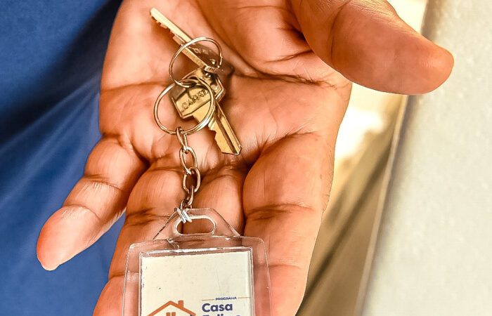 Vitória entrega 333ª casa reformada e transforma moradia de aposentada em São Pedro