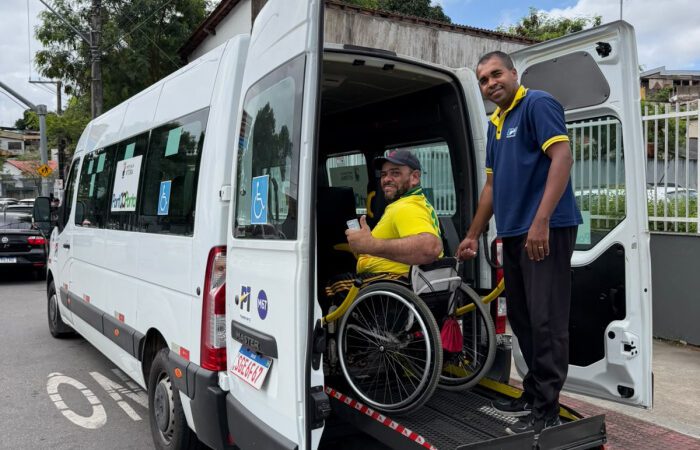 Vitória oferece transporte gratuito para cadeirantes votarem no 2º turno; agendamento termina sexta-feira (23)
