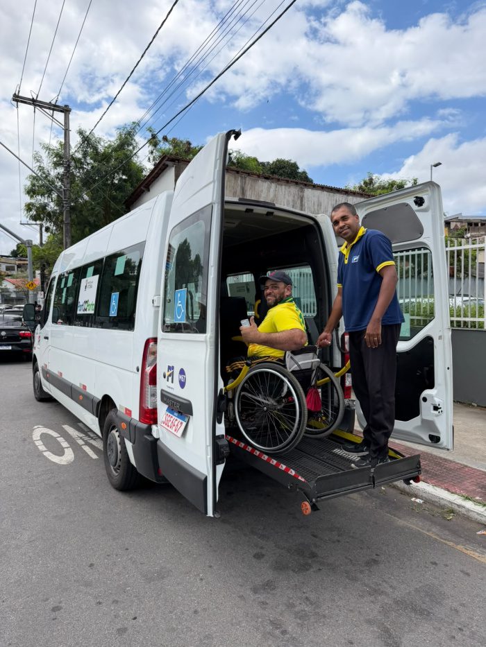 Vitória oferece transporte gratuito para cadeirantes votarem no 2º turno; agendamento termina sexta-feira (23)