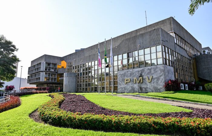 Vitória terá serviços essenciais durante ponto facultativo e feriado de Finados; veja o que funciona