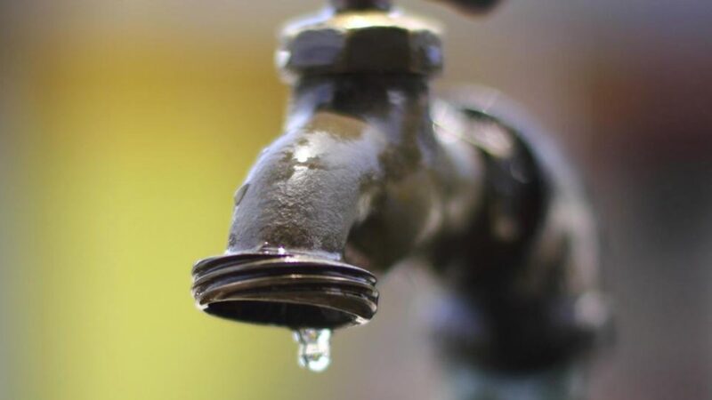 Mais de 250 bairros da Grande Vitória vão ficar sem água neste sábado