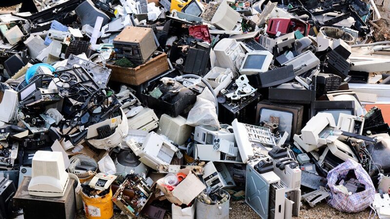 Estudantes da Ufes promovem ação de coleta de lixo eletrônico até 23/11