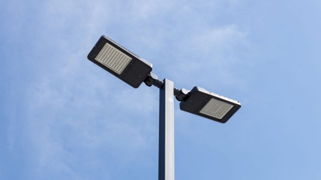 Serra reduz em 26%  a conta de iluminação pública em 2022