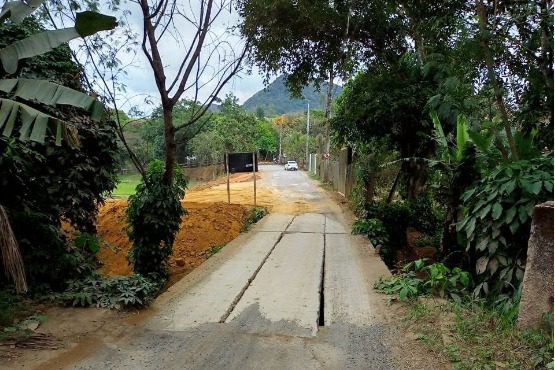 Prefeitura de Cariacica realiza recuperação de ponte na zona rural do município