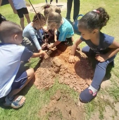 Oficinas de Educação Ambiental comemoram Dia Mundial da Terra