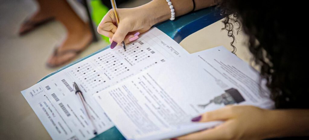 Estudantes já podem pedir isenção de taxa do Enem