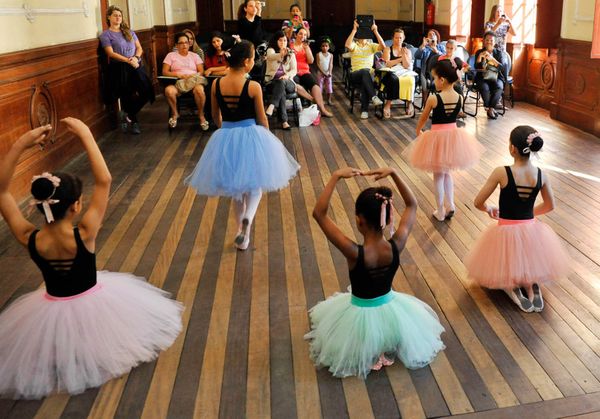 Escola Técnica Municipal de Teatro, Dança e Música inicia semana com vagas abertas