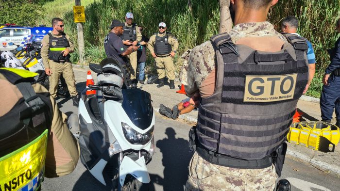Guarda Municipal faz ação inédita com motociclistas para um trânsito mais seguro em Vitória