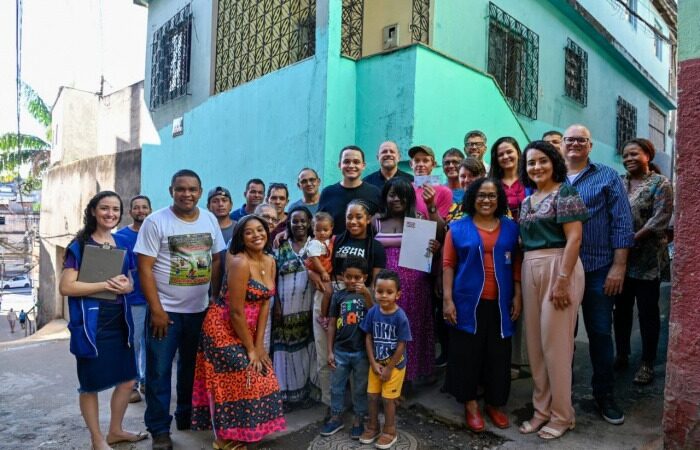 Prefeito Lorenzo Pazolini entrega o 147º imóvel do Bônus Moradia