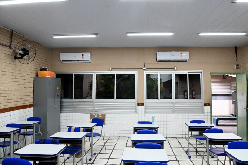 Escola em Santa Lucia recebe nova rede elétrica e climatização