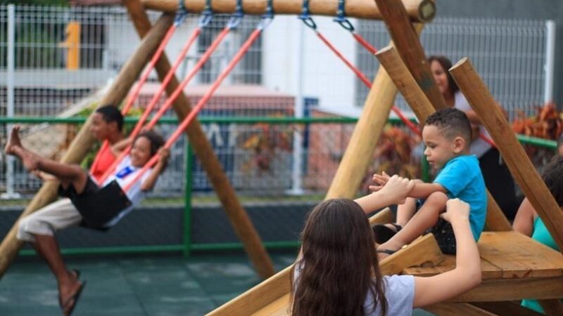 Nova Praça de Jardim Limoeiro é entregue com festa e muita diversão