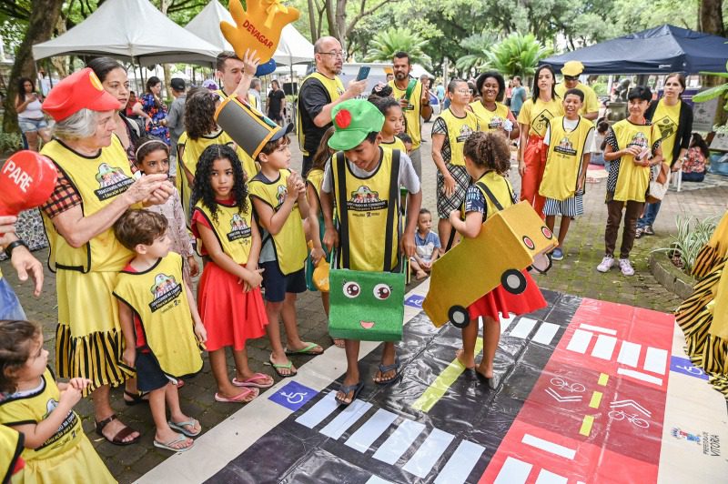 Aniversário no Parque Moscoso: Uma Noite de Seresta e Confraternização Familiar