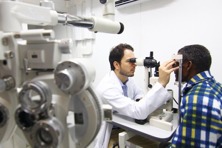 Prefeitura da Serra vai disponibilizar mensalmente 2 mil óculos gratuitos para pacientes atendidos nos serviços de saúde