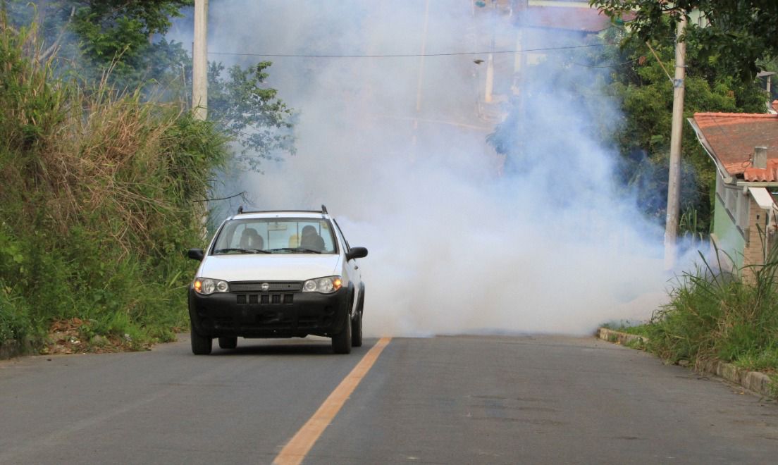Carro fumacê passará por 28 bairros de Cariacica nesta semana