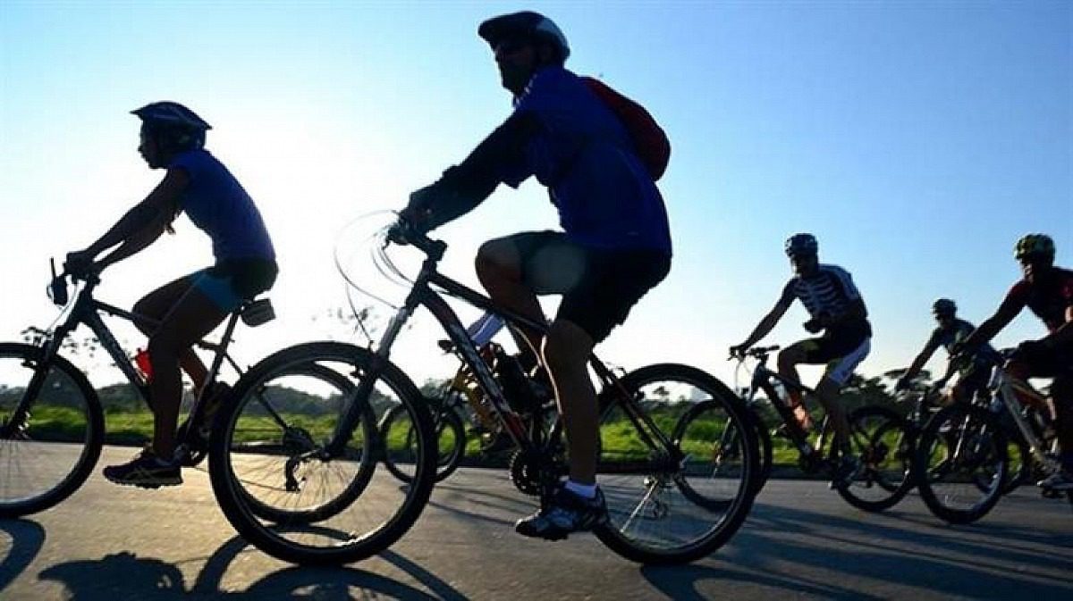 Passeio ciclístico reúne milhares de participantes na Grande Terra Vermelha